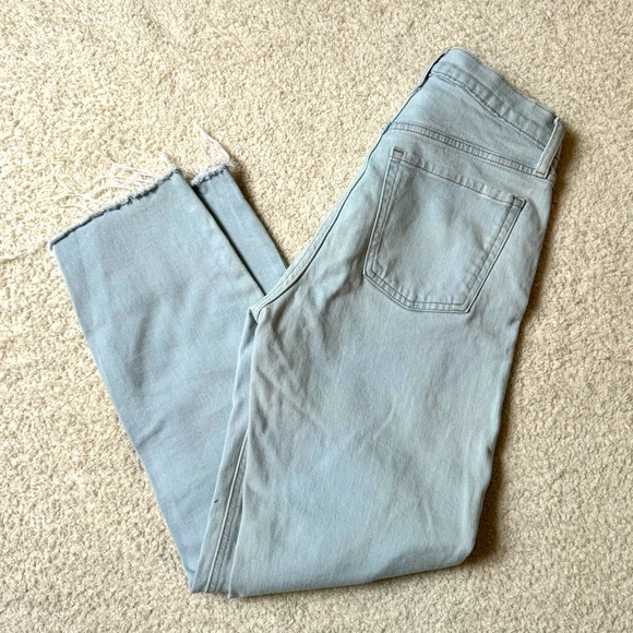 Extra High-Waisted Button-Fly Sky-Hi Straight Cut-Off Jeans - Picture 1 of 4